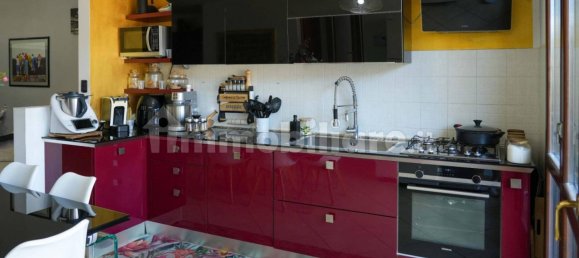 Apartamento de 2 dormitorios en Cascina, Italy No. 272961 4