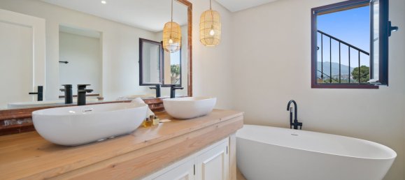 5 Schlafzimmer Villa in Marbella, Spain, Nr. 136370 11