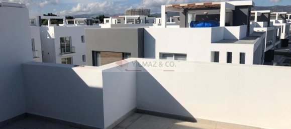 Дом с 3 комнатами в Аммохостос, Кипр № 23800 13