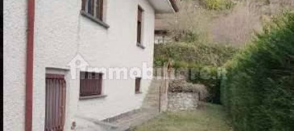2 Schlafzimmer Villa in Proserpio, Italy, Nr. 2872 4