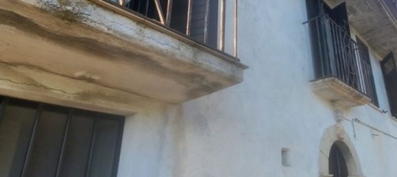 Дом с 6 комнатами в Ривелло, Италия № 205086 2