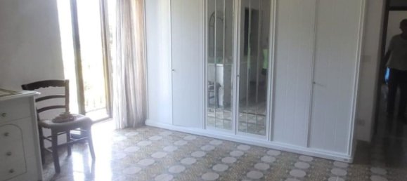 Дом с 6 комнатами в Ривелло, Италия № 205086 9