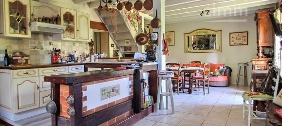 2 bedrooms Villa in Quantilly, France No. 211219 4