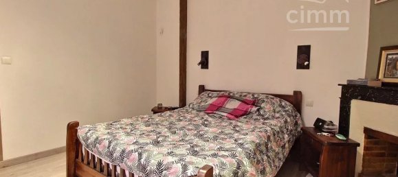 2 bedrooms Villa in Quantilly, France No. 211219 9