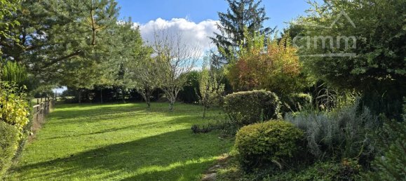 2 bedrooms Villa in Quantilly, France No. 211219 3