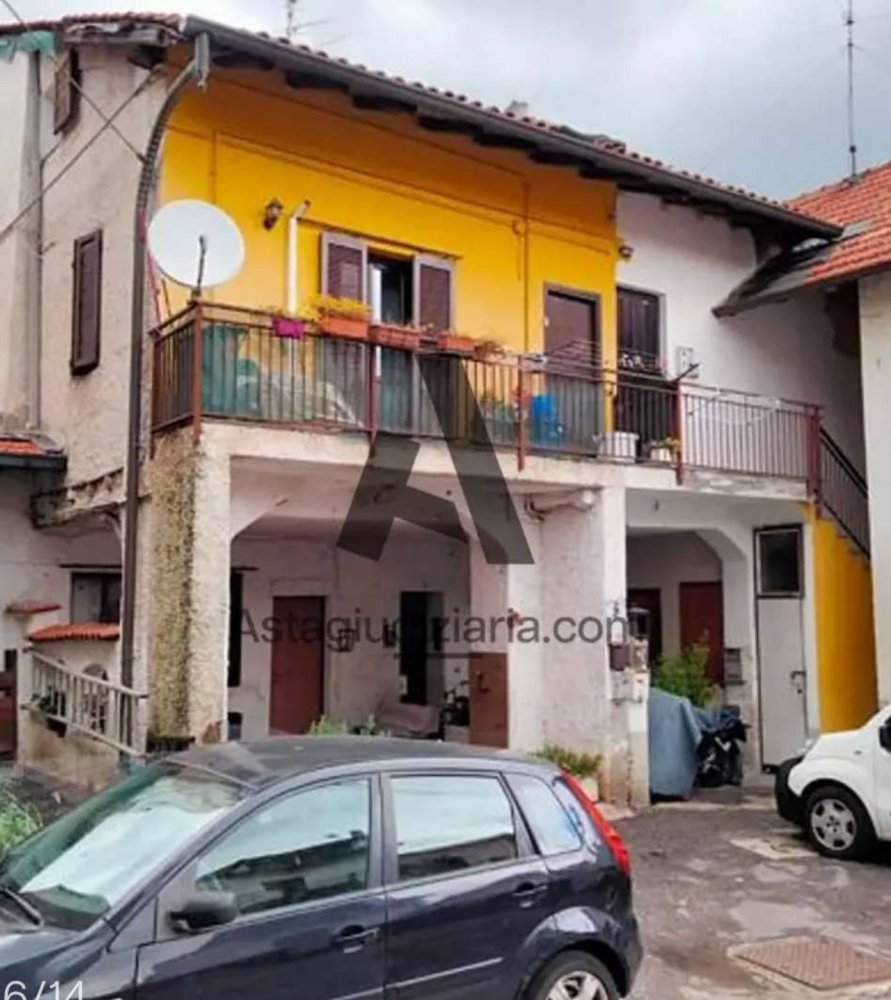 2 bedrooms Apartment in Uboldo, Italy No. 363502