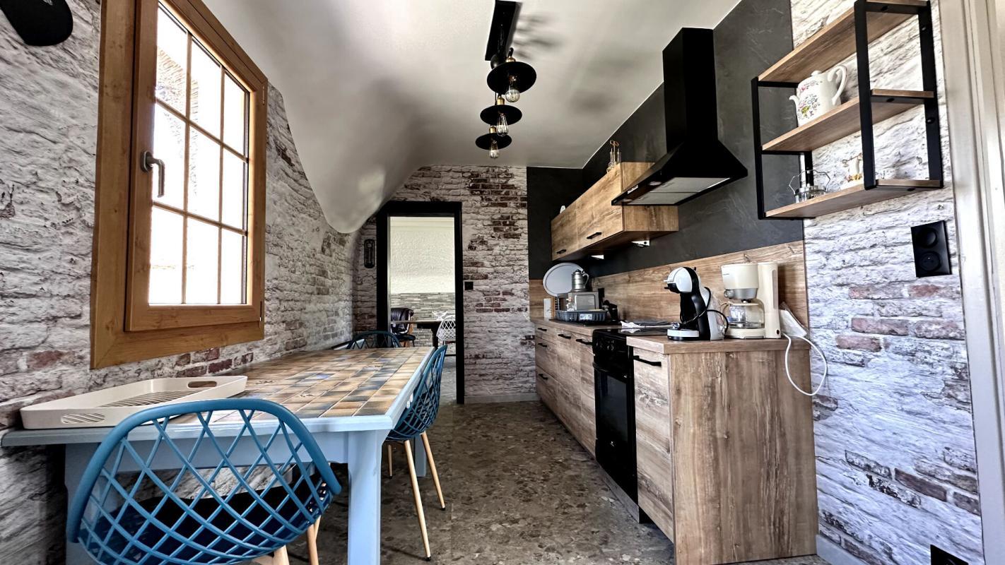 Casa de 3 dormitorios en Abbeville, France No. 71770