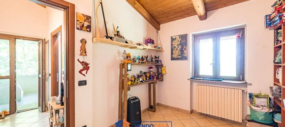 2 Schlafzimmer Haus in Revello, Italy, Nr. 272285 13
