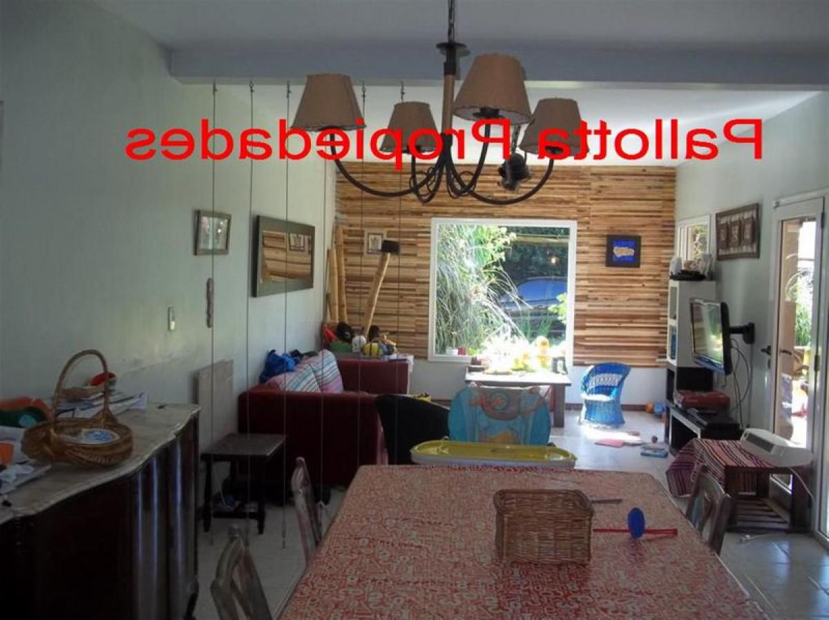 Дом с 3 спальнями в Тигре, Аргентина № 57889