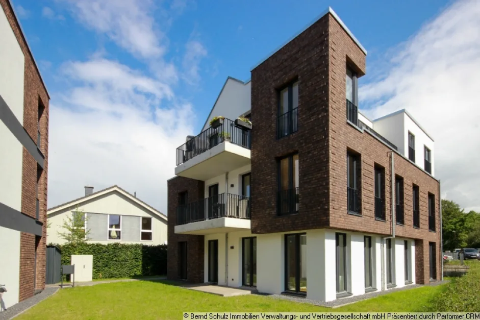 2 bedrooms Apartment in Stormarn, Germany No. 243614