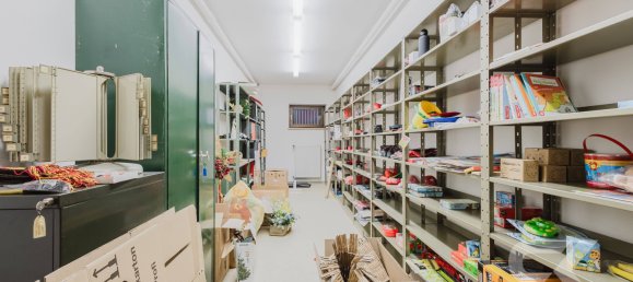 Здание с 10 комнатами в Бавария, Германия № 125199 27