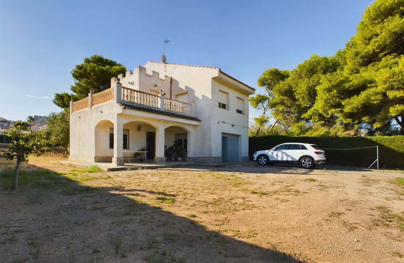 4 bedrooms Villa in El Carmoli, Spain No. 133083