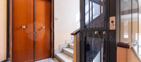 Квартира с 3 спальнями в Рим, Италия № 377576 25