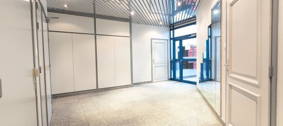 3 chambres Propriété commerciale à Colmar, France No. 44253 2