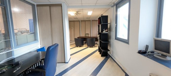 3 chambres Propriété commerciale à Colmar, France No. 44253 4