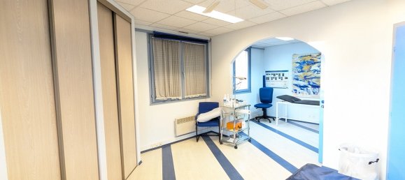 3 chambres Propriété commerciale à Colmar, France No. 44253 9