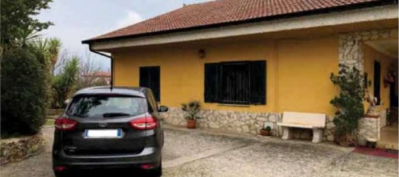 9 rooms Apartment in Montalto Uffugo, Italy No. 182322 21