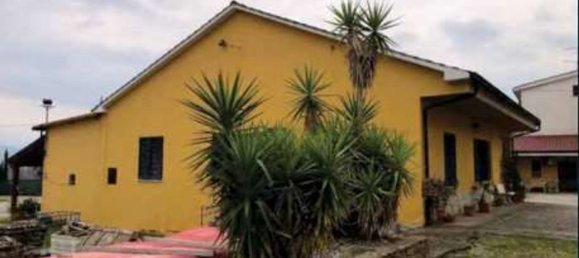 9 rooms Apartment in Montalto Uffugo, Italy No. 182322 4