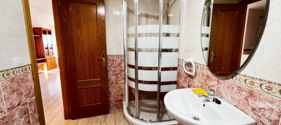 1 غرف نوم منزل ذو طابقين في Torrelaguna, Spain رقم 188886 6