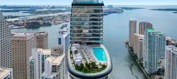4 dormitorios propiedad comercial en venta en Miami, Miami-Dade, Florida, USA № 615203 29