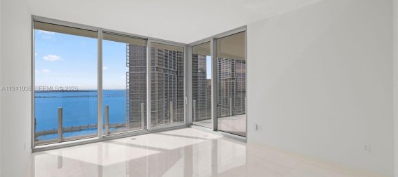 4 dormitorios propiedad comercial en venta en Miami, Miami-Dade, Florida, USA № 615203 15