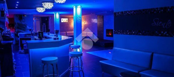 Коммерческая недвижимость с 5 комнатами в Консельве, Италия № 222665 19