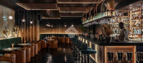 Коммерческая недвижимость с 5 комнатами в Консельве, Италия № 222665 15