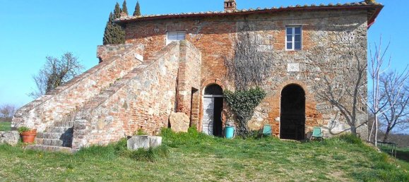 6-Zimmer Wohnung in Chiusi, Italy, Nr. 200002 2