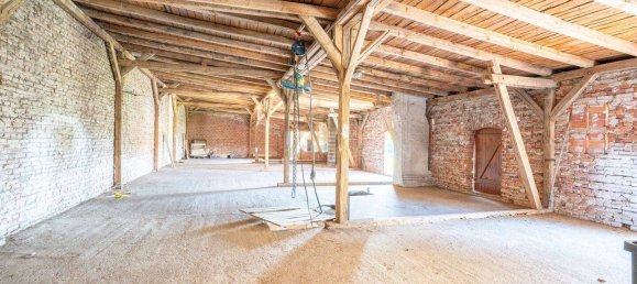 Дом с 10 комнатами в Stendal, Германия № 356683 24