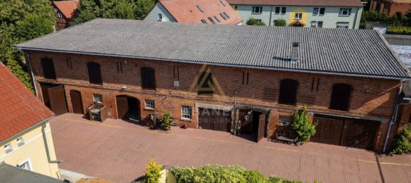 Дом с 10 комнатами в Stendal, Германия № 356683 18