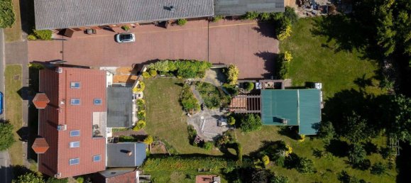 Дом с 10 комнатами в Stendal, Германия № 356683 3