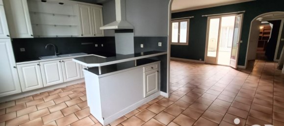 4 chambres Appartement à Nogent-le-Roi, France No. 45782 19