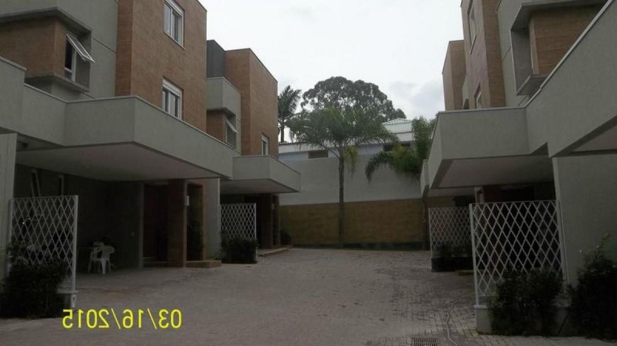 Casa de 4 dormitorios en Sao Paulo, Brazil No. 458197