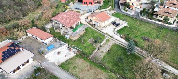 Дом с 5 комнатами в Фьюджи, Италия № 216775 3