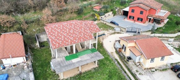 Дом с 5 комнатами в Фьюджи, Италия № 216775 7