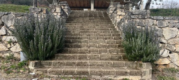 Дом с 5 комнатами в Фьюджи, Италия № 216775 23