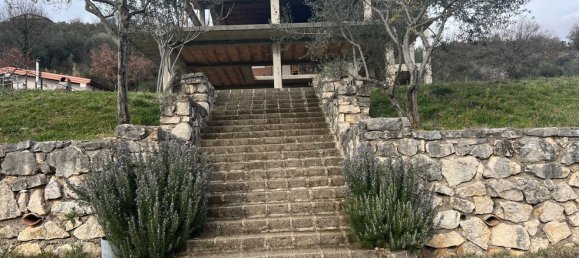 Дом с 5 комнатами в Фьюджи, Италия № 216775 24