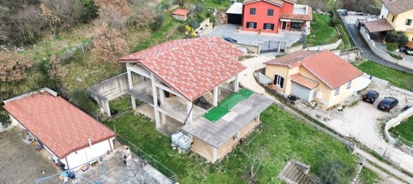 Дом с 5 комнатами в Фьюджи, Италия № 216775 8