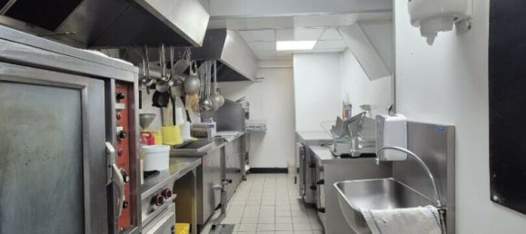 2 Schlafzimmer Haus in La Ferte Mace, France, Nr. 354969 3