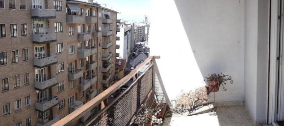 Apartamento de 2 dormitorios en Trieste, Italy No. 98430 4