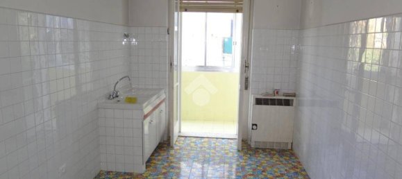 Apartamento de 2 dormitorios en Trieste, Italy No. 98430 7