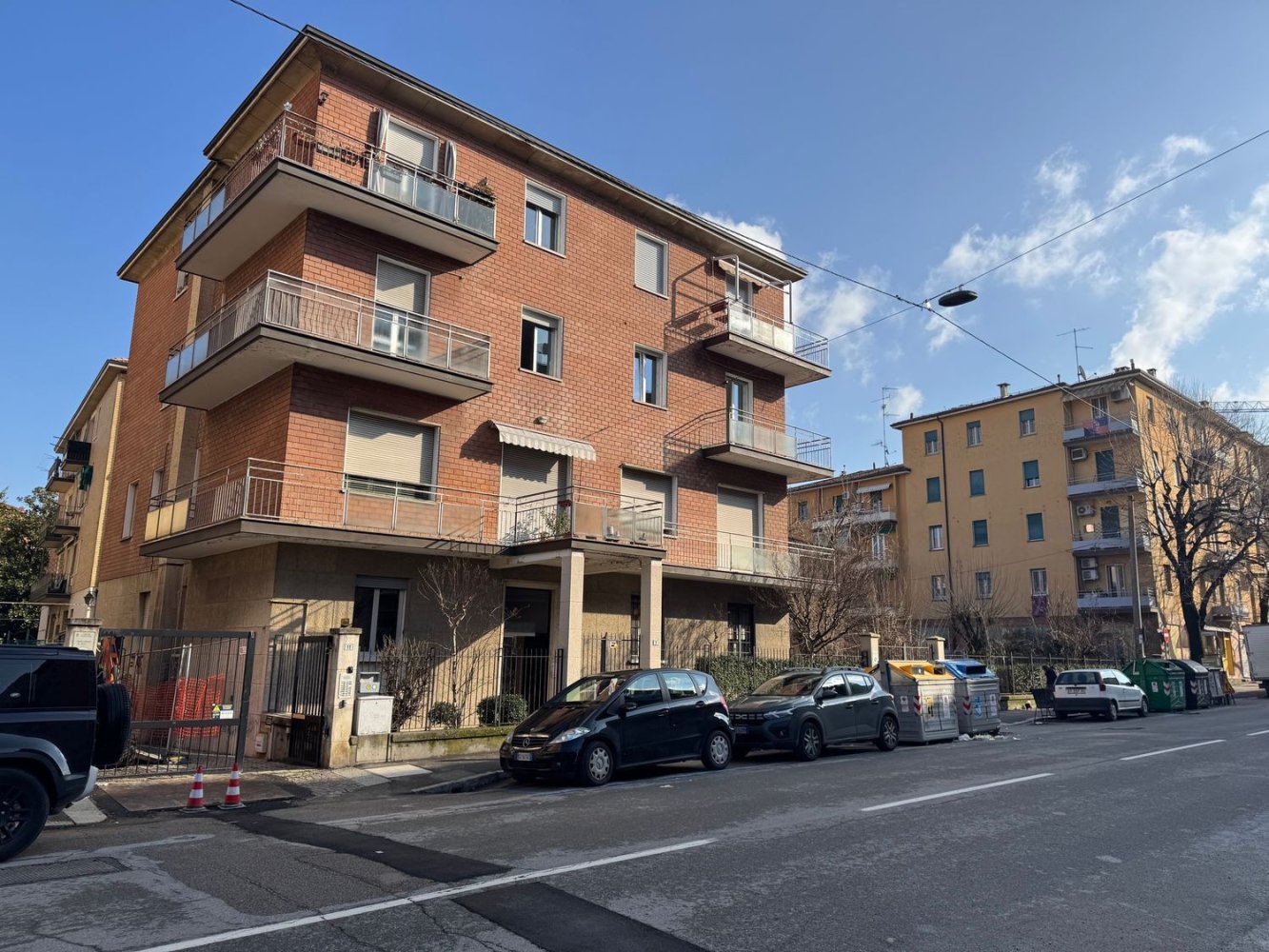 3 bedrooms Apartment in Bologna, Italy No. 325637