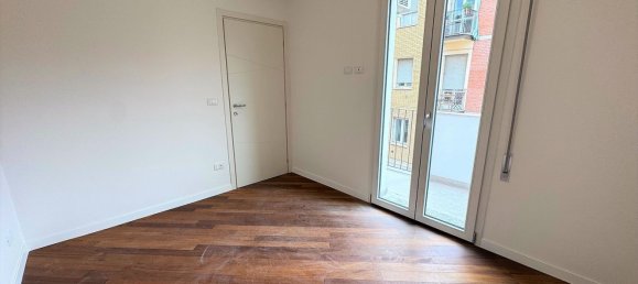 3 bedrooms Apartment in Bologna, Italy No. 325637 8