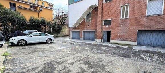 3 bedrooms Apartment in Bologna, Italy No. 325637 20