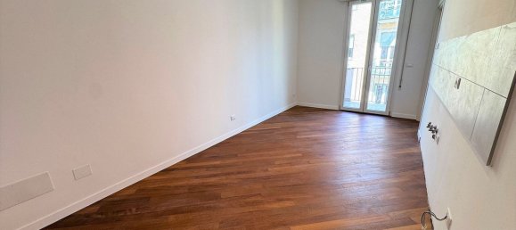 3 bedrooms Apartment in Bologna, Italy No. 325637 4