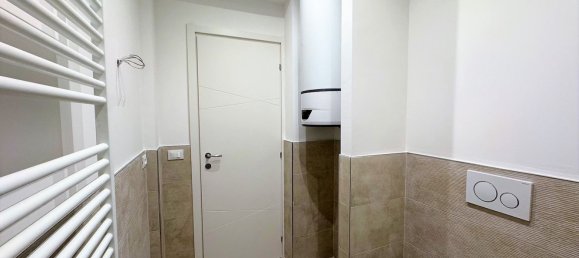 3 bedrooms Apartment in Bologna, Italy No. 325637 17