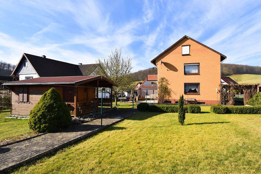 Дом с 4 комнатами в Hildesheim, Германия № 137017