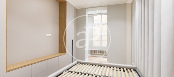 Apartamento T3 em Eixample, Spain N.º 79379 13