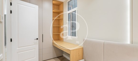 Apartamento T3 em Eixample, Spain N.º 79379 27