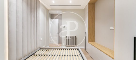 Apartamento T3 em Eixample, Spain N.º 79379 15